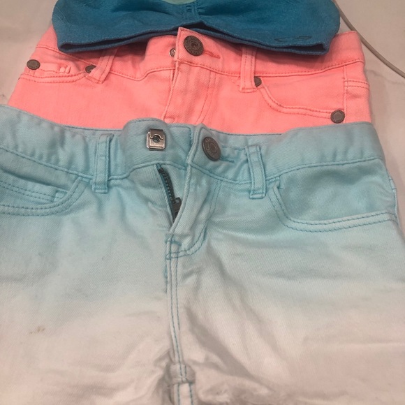 Peek shorts/gap shorts/top/trainer bra (4 items ) - Picture 1 of 16